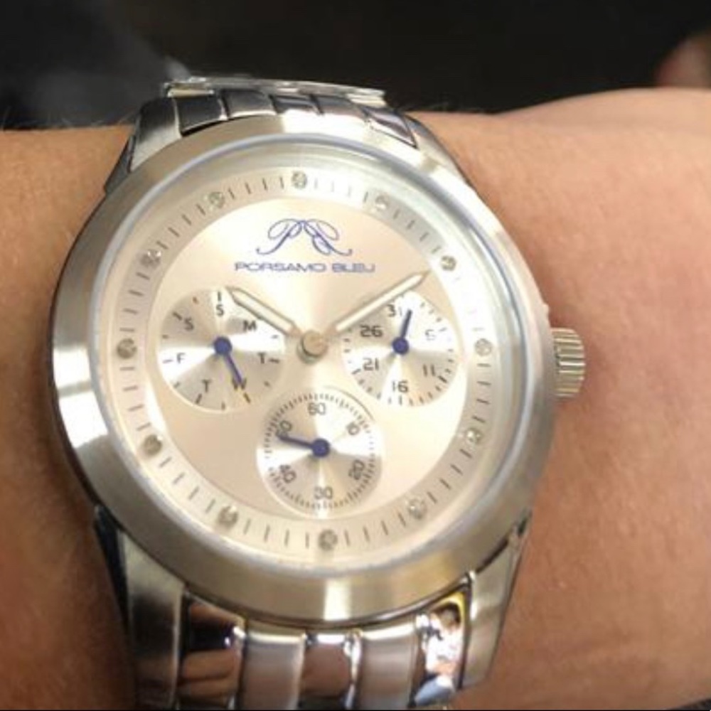 Diamond Diana bracelet watch 39mm-ctw. 1 Silver and 1 gold.